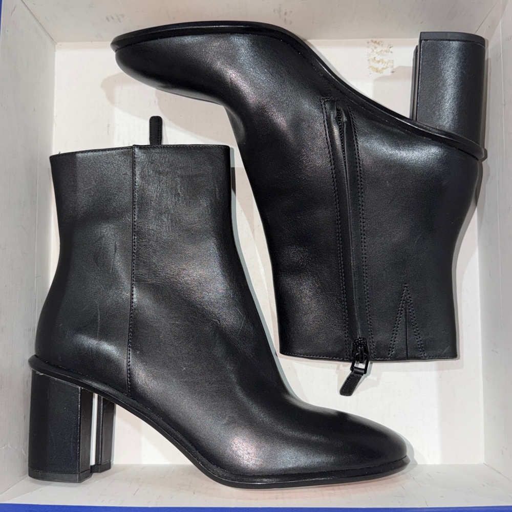 ‼️NEW Tory Burch Brooke Stamp Black Leather Ankle Boots
